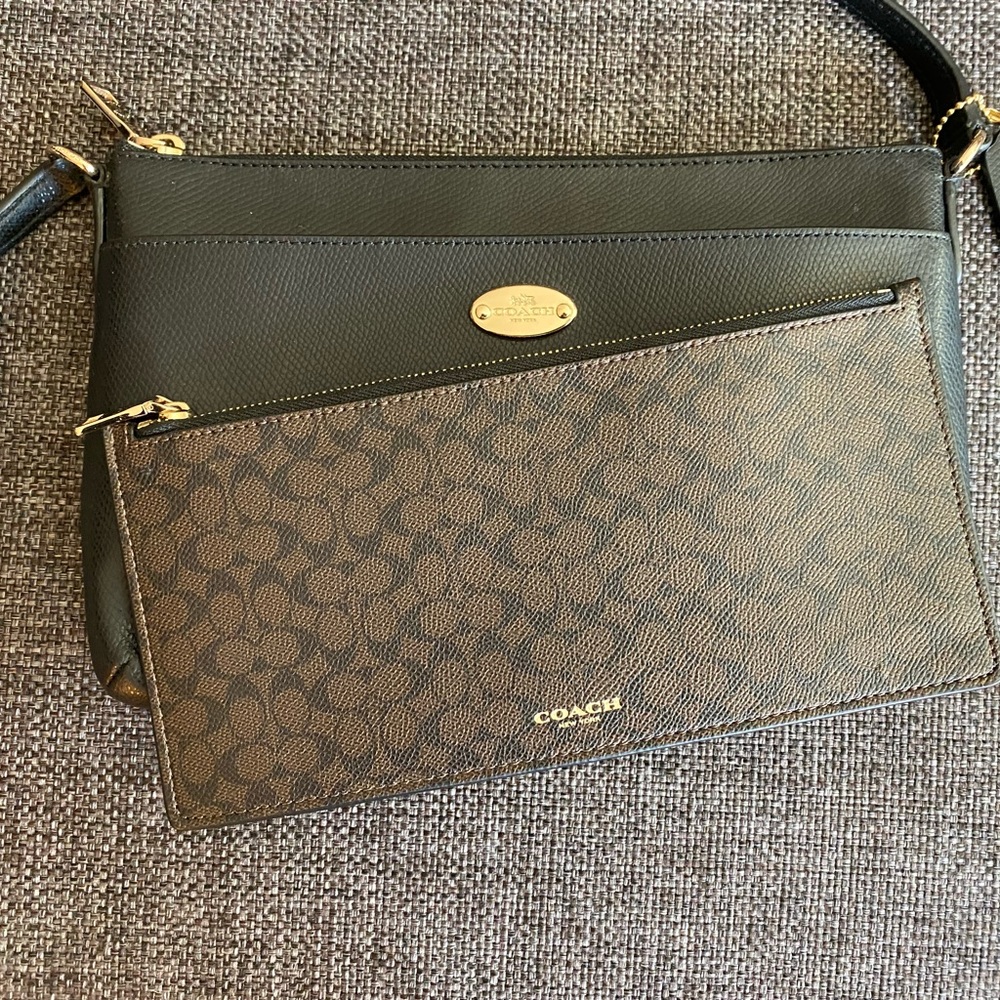 EUC Coach Crossgrain Leather Bag & Pouch F529881 East West Pop Crossbody - Picture 2 of 16